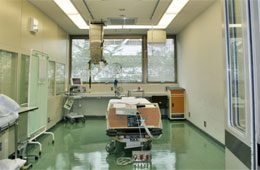集中治療室（ICU）